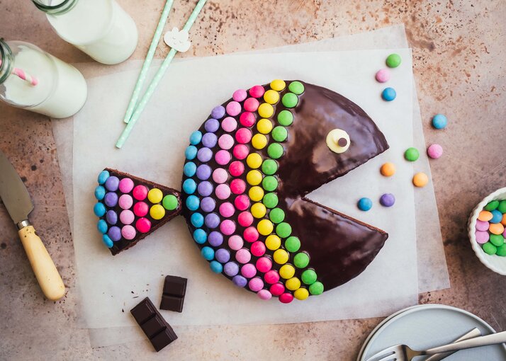 Fischkuchen mit Smarties-Dekoration